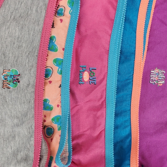 NWOT Girls Size 10 Undies 8 pair - Take free with order - Picture 3 of 4